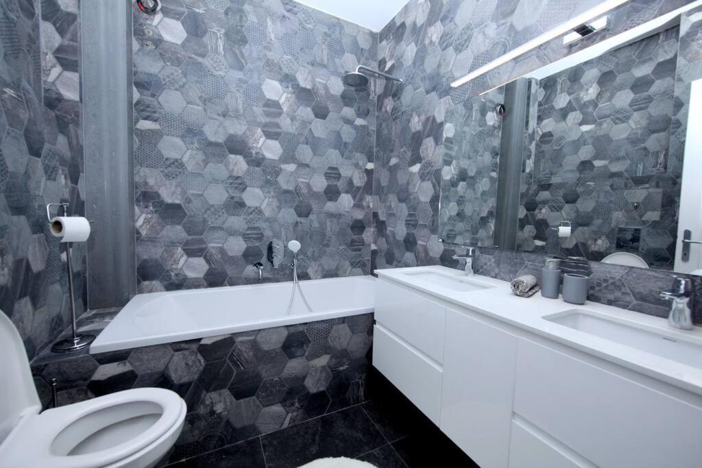 *Citadel* 2Br - City Center Sofia Eksteriør billede
